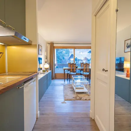 アパート Renove Dans Le Centre Pieton De メジェーヴ