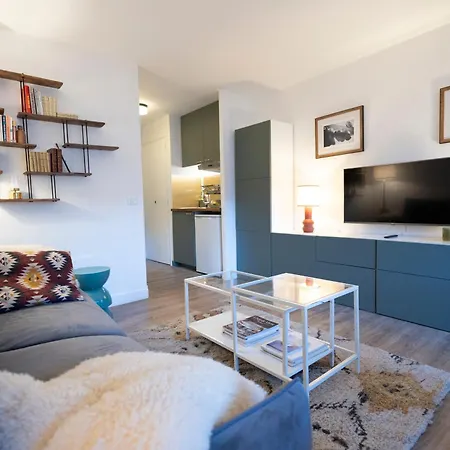 Renove Dans Le Centre Pieton De アパート