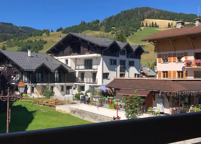 Rénové Idéalement Placé, à Pied * Megève